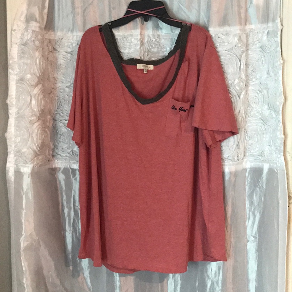 Umgee plus size shirt